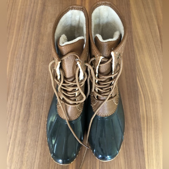 JBU Maplewood Water-Resistant Lace-up Boots - Picture 2 of 6